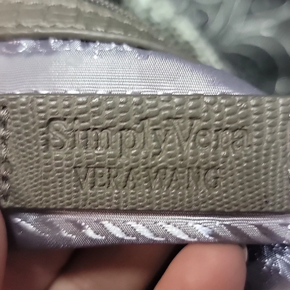 Simply Vera Light mint with grey purse. - Picture 3 of 11